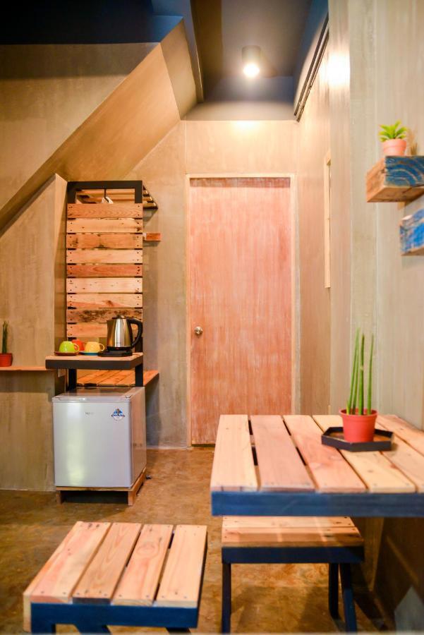 Reddoorz Plus @ Taft North Mandurriao Илоило Экстерьер фото