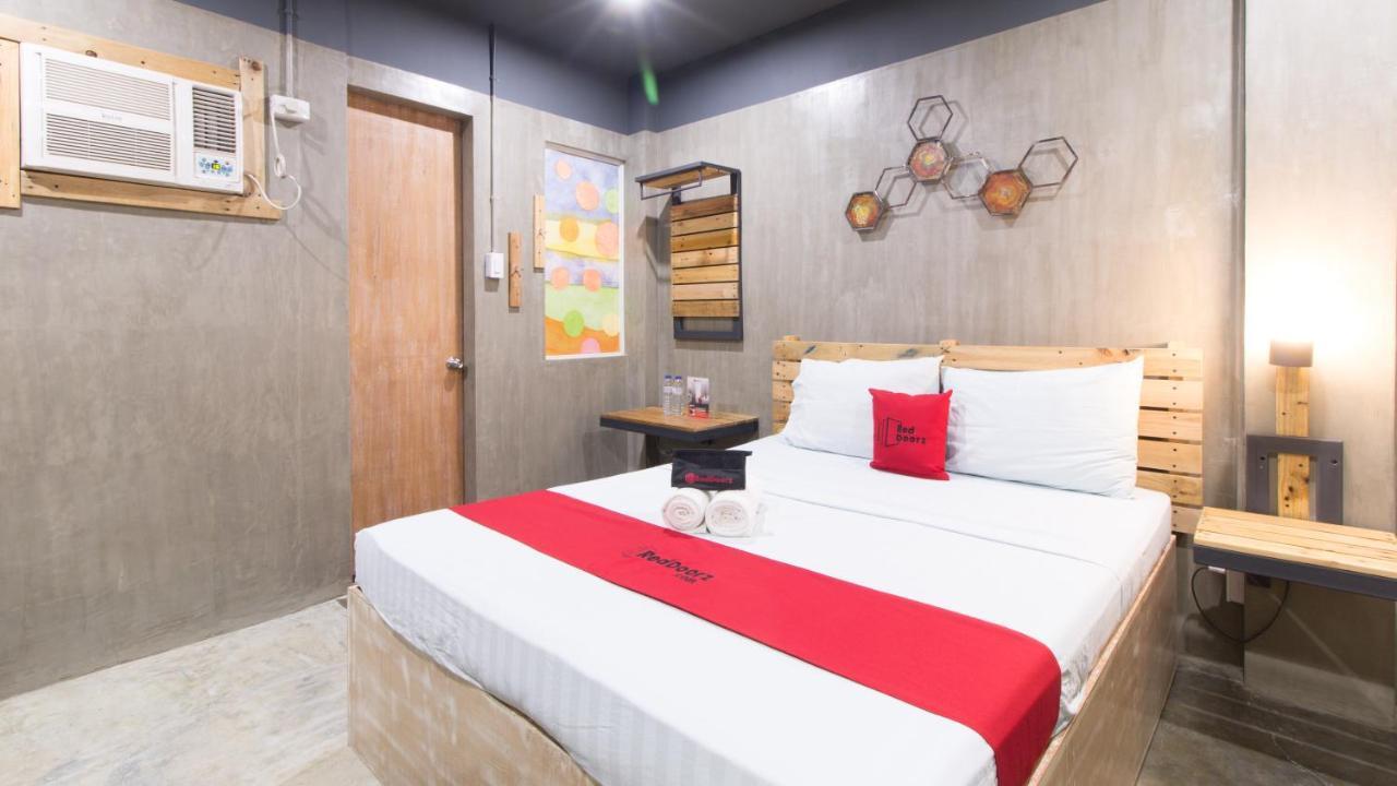 Reddoorz Plus @ Taft North Mandurriao Илоило Экстерьер фото