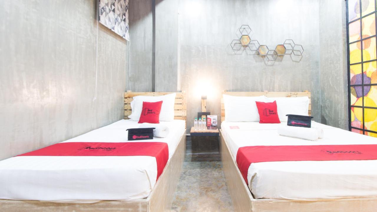 Reddoorz Plus @ Taft North Mandurriao Илоило Экстерьер фото