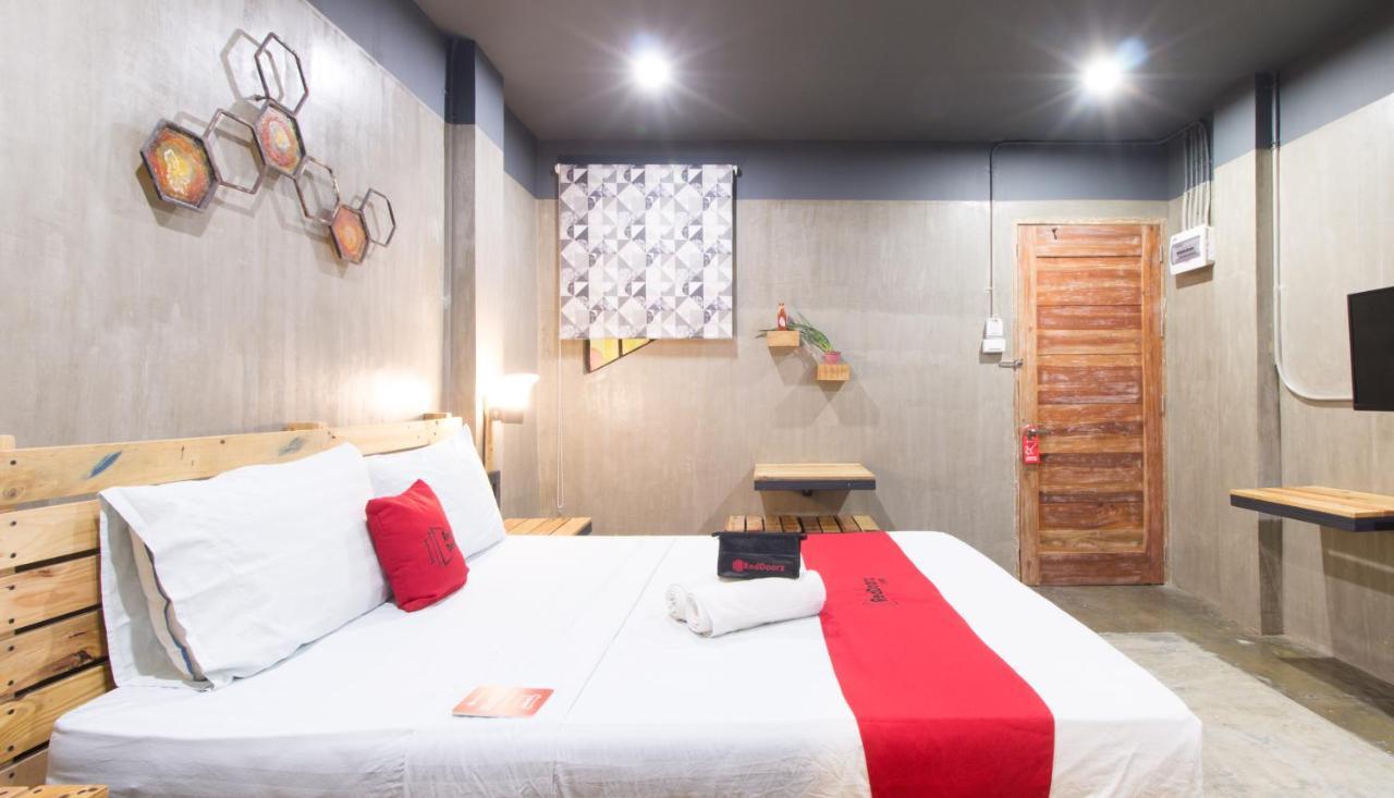 Reddoorz Plus @ Taft North Mandurriao Илоило Экстерьер фото