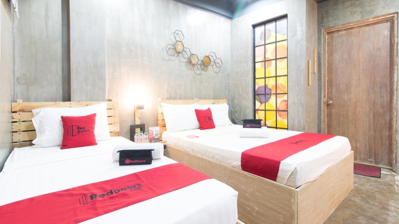 Reddoorz Plus @ Taft North Mandurriao Илоило Экстерьер фото